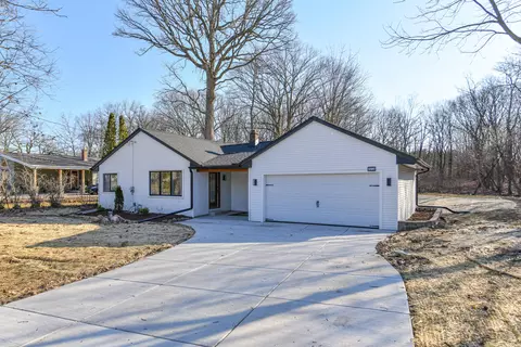 7210 S 35th, Franklin, WI 53132