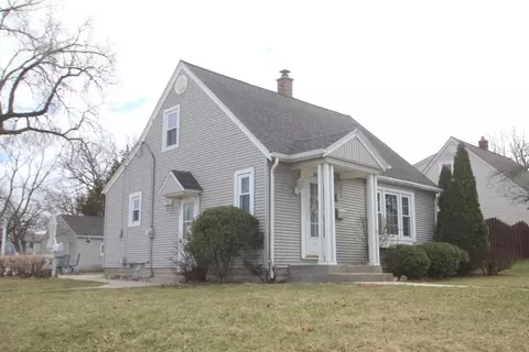 8503 W Stuth, West Allis, WI 53227