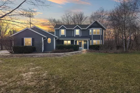 663 Martin, Cedarburg, WI 53012