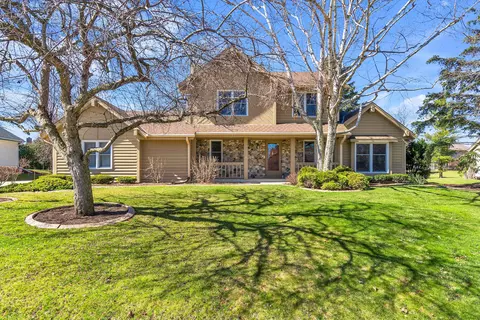 10107 N Concord, Mequon, WI 53097