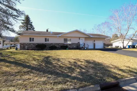 506 Mahlum, Coon Valley, WI 54623