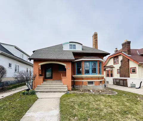 1717 S Layton, Milwaukee, WI 53215