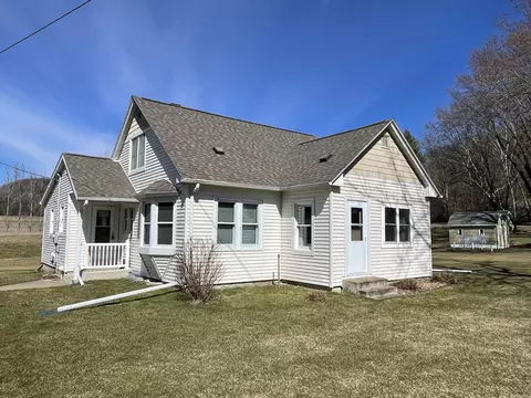 6550 County 6, La Crescent, MN 55947