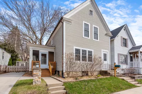 7328 St James, Wauwatosa, WI 53213