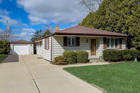 4217 S 88th, Greenfield, WI 53228