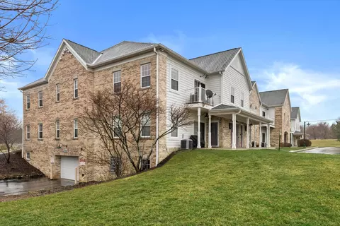 2718 Northview #2, Waukesha, WI 53188