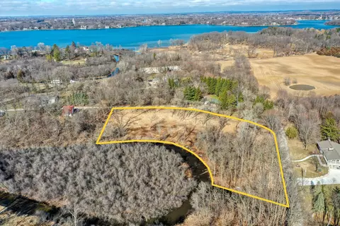 lt1a lalumiere LT 1B NORTH, Oconomowoc Lake, WI 53066