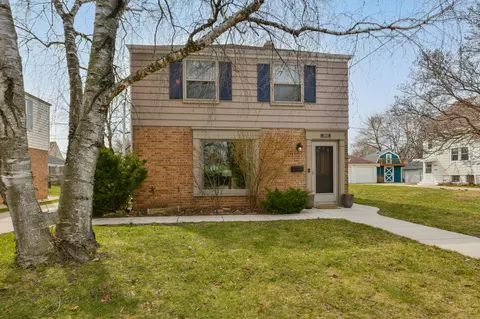 1819 E Morgan, Milwaukee, WI 53207