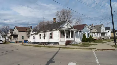 1628 West, Racine, WI 53404