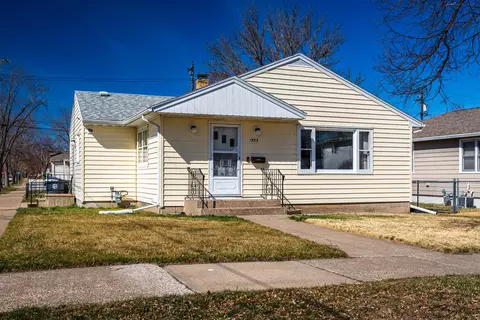 1922 19th, La Crosse, WI 54601