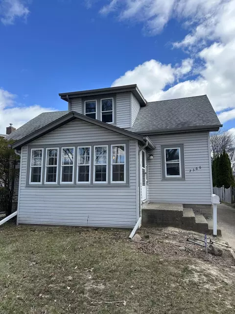 2366 N 85th, Wauwatosa, WI 53226