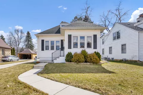 607 Aspen, South Milwaukee, WI 53172