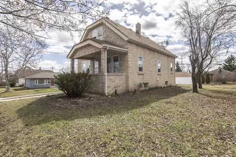 401 Montana, South Milwaukee, WI 53172