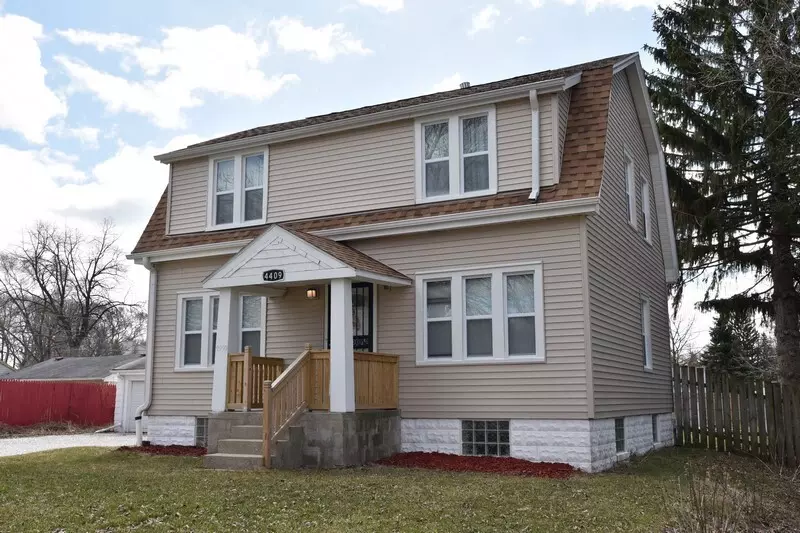 4409 W Good Hope, Milwaukee, WI 53223 34 Photos Movoto