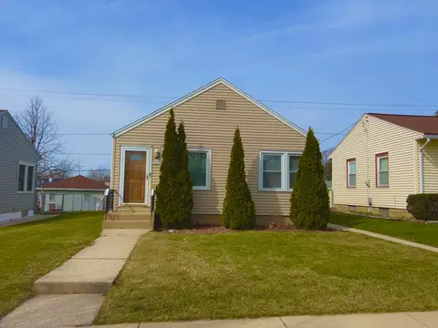 3661 S 20th, Milwaukee, WI 53221