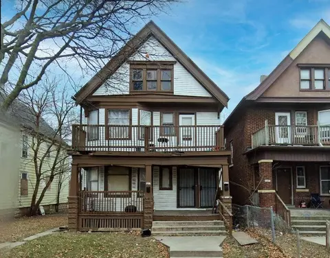 2477 W Auer #2479, Milwaukee, WI 53206