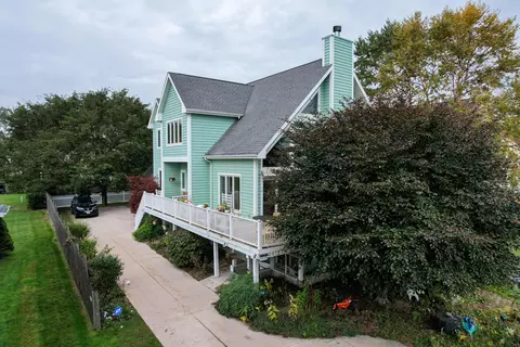 9838 Lakeshore, Pleasant Prairie, WI 53158