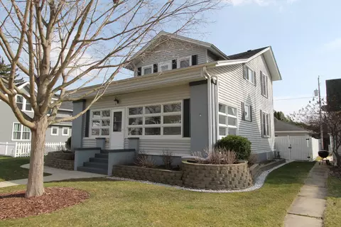 465 Orchard, Burlington, WI 53105
