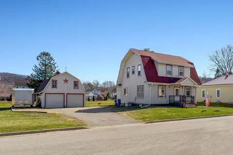 102 Babcock, Coon Valley, WI 54623