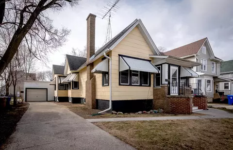 1621 61st, Kenosha, WI 53143