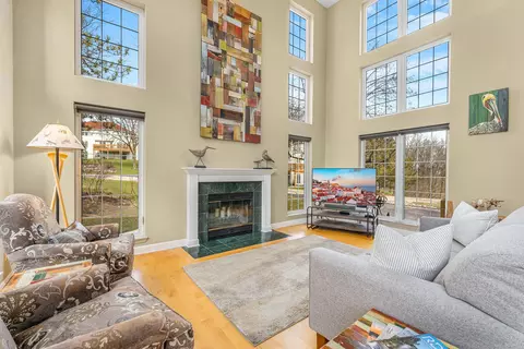 1444 Highland #8-20, Geneva, WI 53147