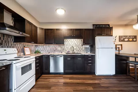 w178n9712 Riversbend, Germantown, WI 53022