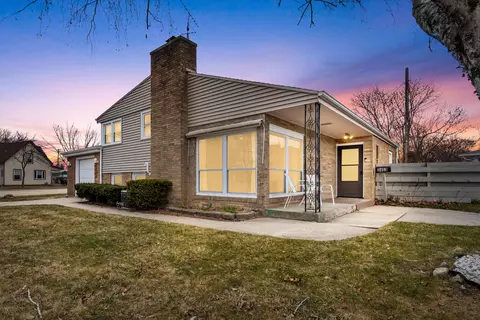 3453 Stratford, Racine, WI 53402