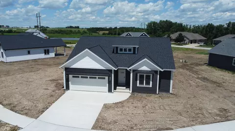 786 Wright, Hartford, WI 53027