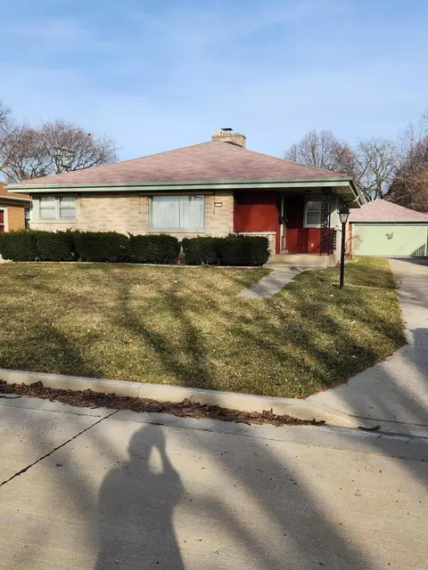 3328 N 99th, Milwaukee, WI 53222