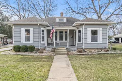 927 W Peck, Whitewater, WI 53190