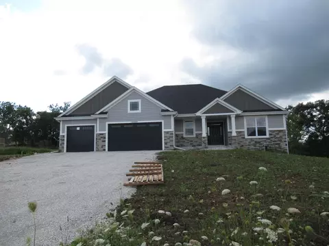 w274n4923 S Willow Crk, Lisbon, WI 53072