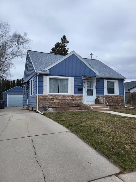 1614 S 22nd, Sheboygan, WI 53081