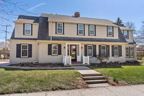 2401 E Jarvis, Shorewood, WI 53211