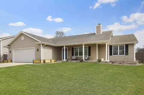 729 Joshua, Lake Geneva, WI 53147