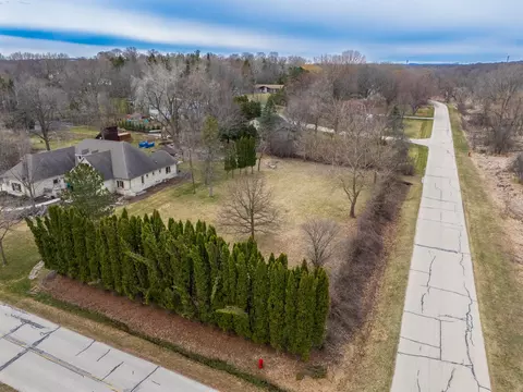 Lt1 Black Forest, Brookfield, WI 53045