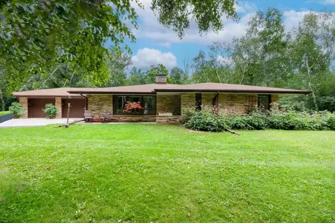 692 County Road C, Grafton, WI 53024