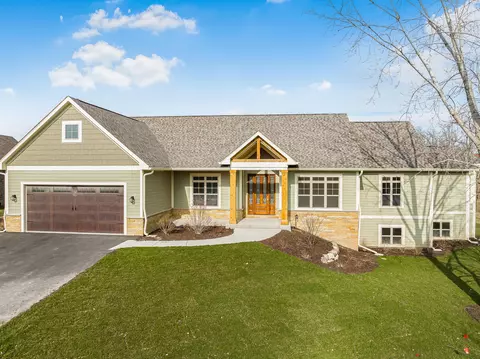 1557 Murifield #5-10, Geneva, WI 53147