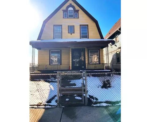2511 N Palmer, Milwaukee, WI 53212