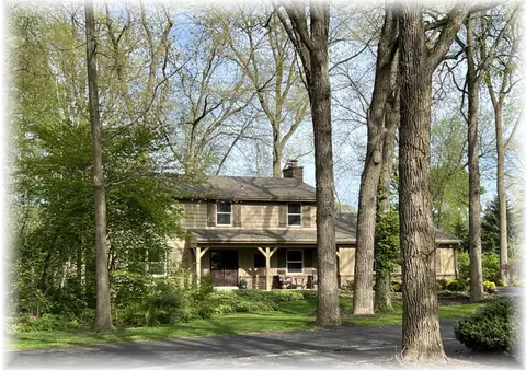 15 Sandalwood, Wind Point, WI 53402