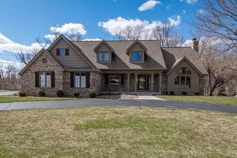 2505 Buckingham, Brookfield, WI 53045