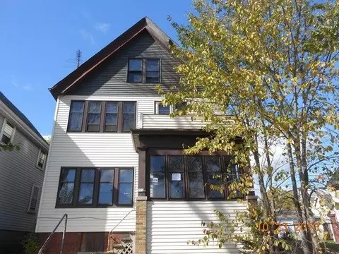 2917 N 8th #2919, Milwaukee, WI 53206