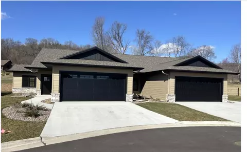 2701 Beyer #5, Onalaska, WI 54650