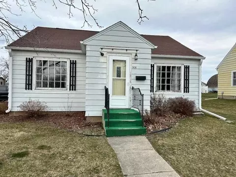 901 Washington, Caledonia, MN 55921