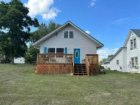 102 W W Park, Westby, WI 54667