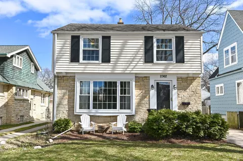 2362 N 86th, Wauwatosa, WI 53226