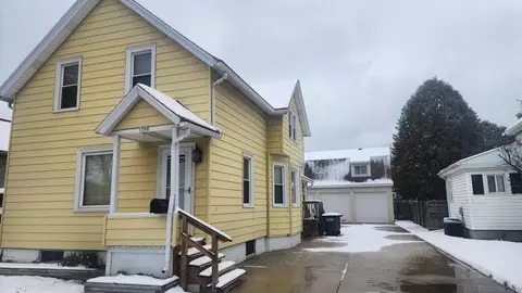 1544 Alexander, Sheboygan, WI 53081
