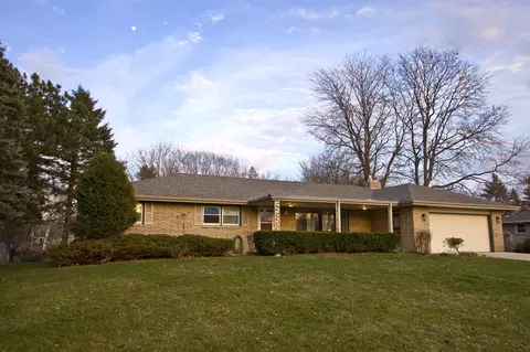 w250s3320 Hemit, Waukesha, WI 53189