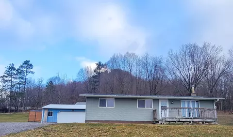 310 E Mt Nebo, Viola, WI 54664