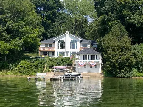 30505 Cedar, Burlington, WI 53105