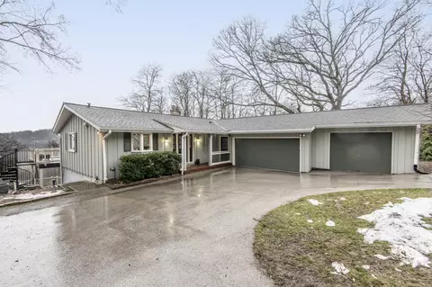 n40w27953 Glacier, Pewaukee, WI 53072